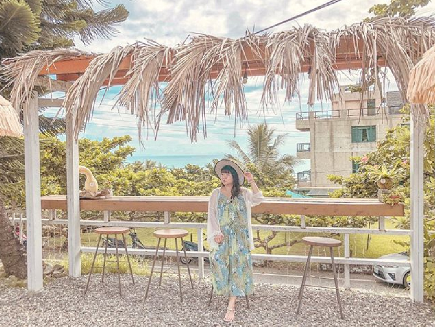 山度空間:在山度空間裡可以看到美麗的風景,而且平日入園不需要門票,可以自由參觀。園區還有最吸引人的透明泡泡球盪鞦韆,坐在上面可以看到美麗的海景, 但要注意鞦韆只能拍照用不能搖晃呦~園區還提供下午茶,享受下午茶搭配著風景超浪漫的!!