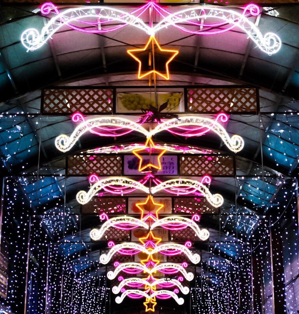 2020石岡食水嵙溪花漾藝術節燈會:迎接2020台灣燈會,台中石岡食水嵙溪花漾藝術節率先點燈,共有九大主題燈區以花漾水鄉.璀璨石岡為主軸, 展期時間相當長展期至明年2020年2月8日展期共有64天,展區位於食水嵙溪休閒農園、綠六廣場、東豐自行車道、情人木橋及鵲橋等景點, 藝術燈共有九大主題燈區,生態魔幻耶誕樹、天使情人夢、活力光廊、能量隧道、星光寰宇廳、彩虹心願瀑布、愛情風鈴、奇幻稻穗大道、 魔幻水車及銀河生命樂章等9大主題燈區。