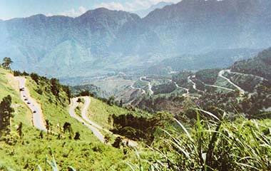 12生肖彎 山路景色