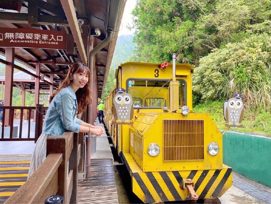 宜蘭太平山森林遊樂區蹦蹦車：蹦蹦車位於太平山森林遊樂區裡，睽違半年終於在07/10恢復行駛全線通車，行駛的距離由1K恢復至茂興車站3K， 特別的是蹦蹦車是無車廂窗戶，沿途可以欣賞太平山的風景。
